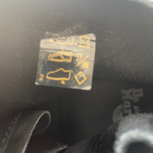 Dr Martens Lesley size 10 womens Black Suede Ankle Boots Lace Up Doc EUC Shoes - Picture 11 of 16